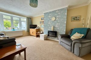 Lounge- click for photo gallery